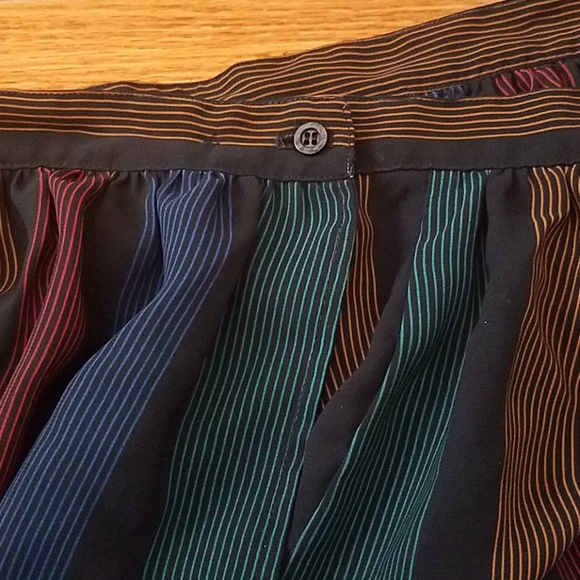 EUC multi  colored  skirt, size 9/10 - Picture 4 of 4